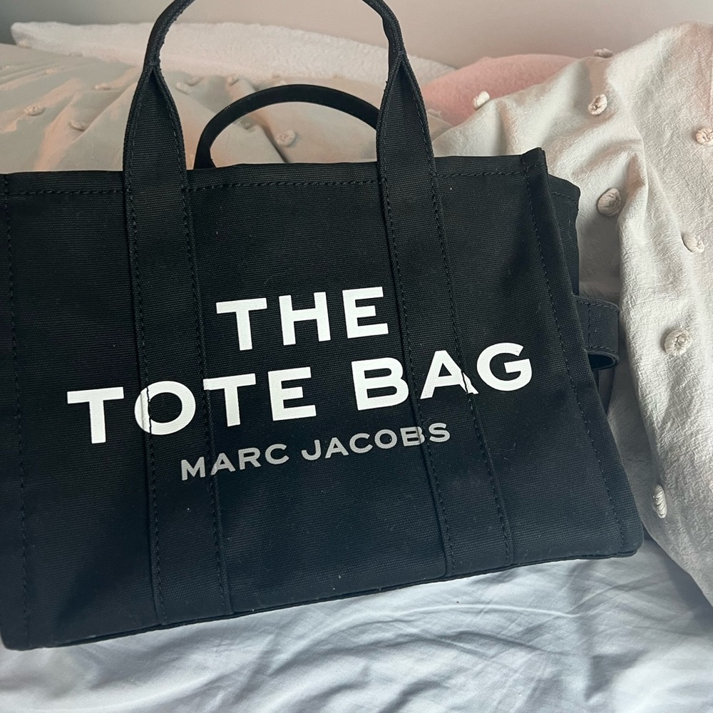 Marc Jacob’s tote bag